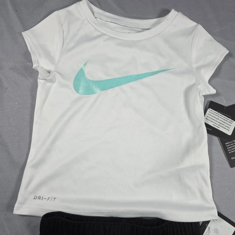 Nike Dri-Fit Little Girl's  2-Piece Graphic Tee & Short Set White Black 3T